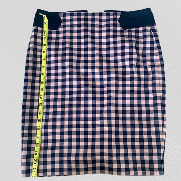 The Limited Dresses & Skirts - NWOT The Limited Pencil Skirt